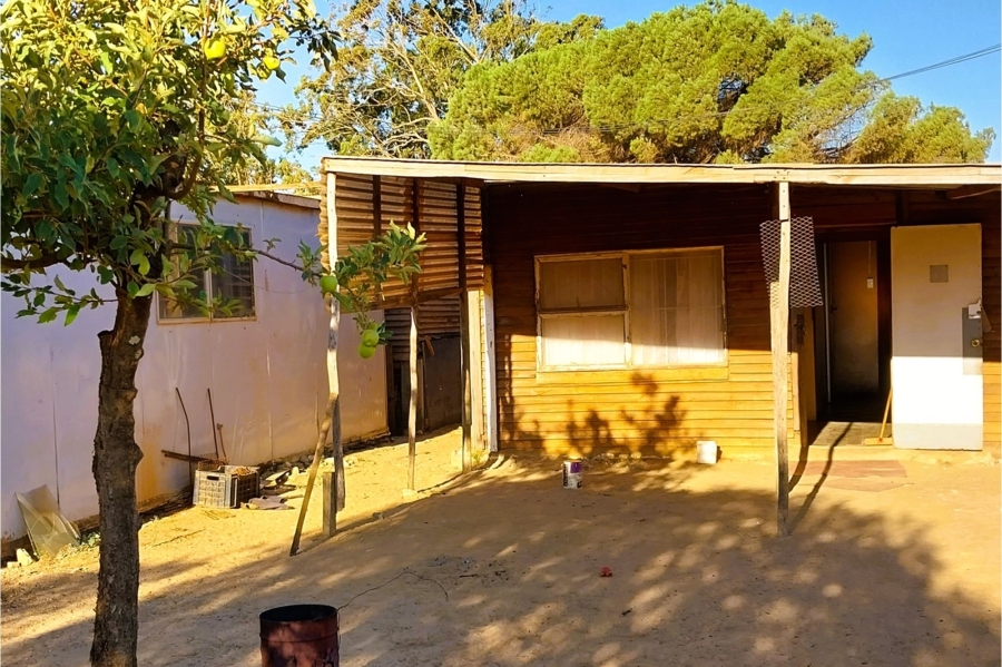 2 Bedroom Property for Sale in Chatsworth Western Cape